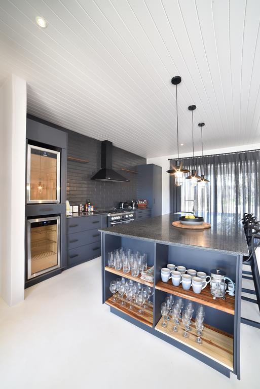 Villa The Boat Shed By The Oyster Collection Kenton on Sea Exterior foto